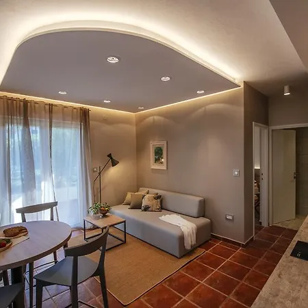 Mirakul Apartment Sukosan