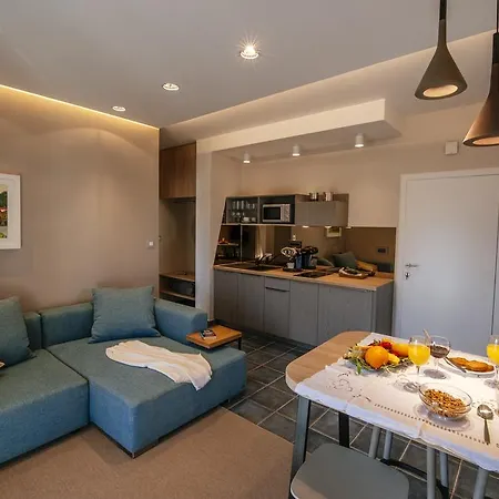 Apartment Mirakul Sukosan