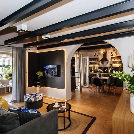 Mirakul Apartment *