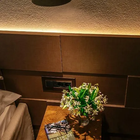 Apartment Mirakul