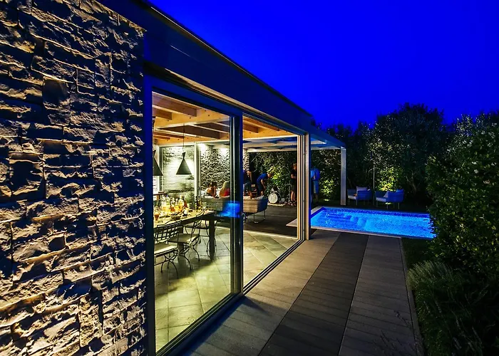 Апартаменты Mirakul Сукошан